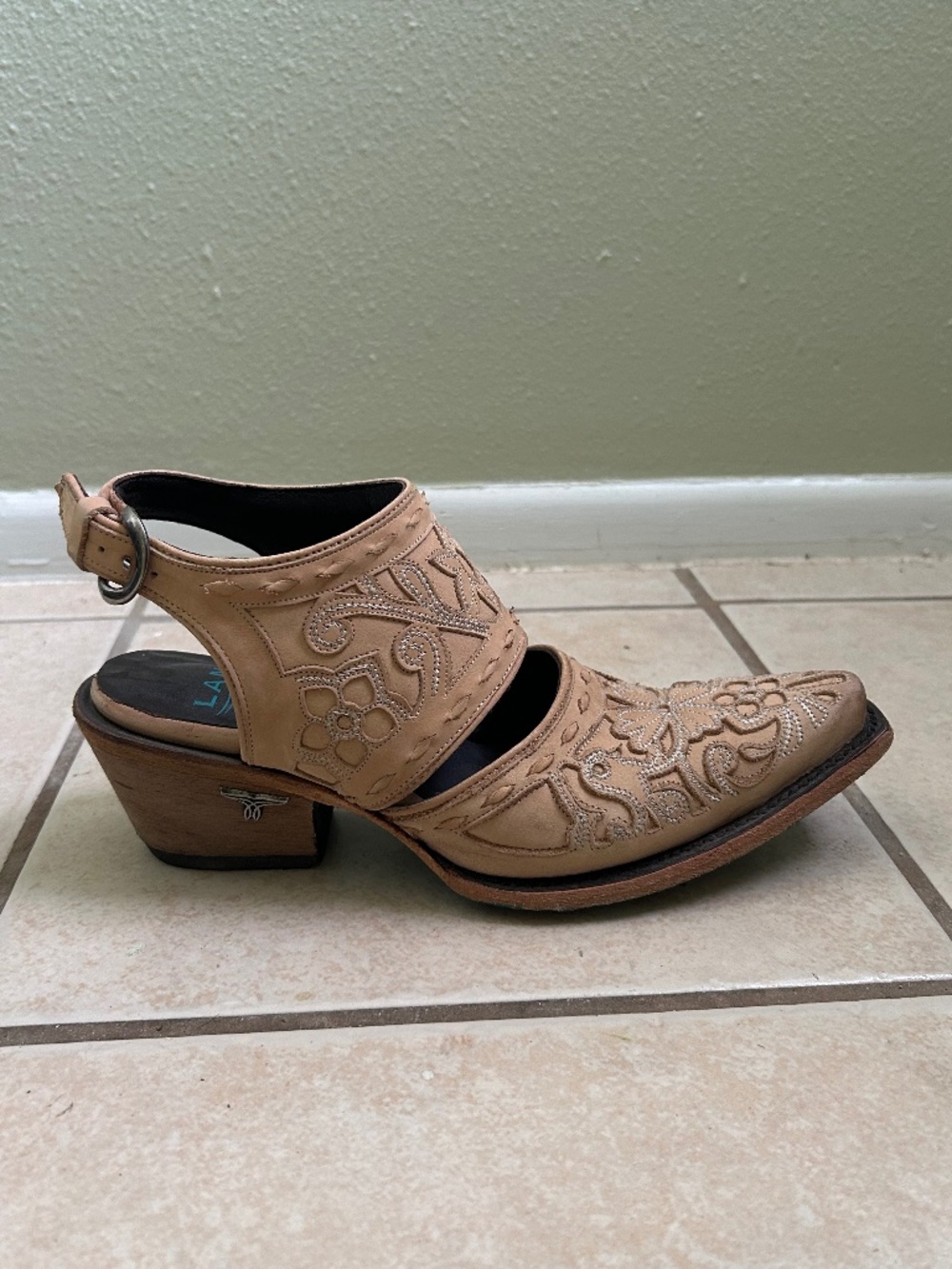 Lane Women’s Genuine Real Tooled Leather Tan Heeled Boots Booties Sandals Size 7